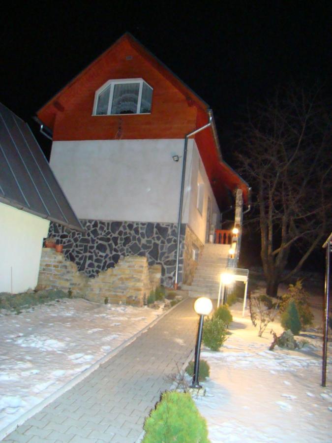 Отель A-Privat Липтовски-Микулаш Экстерьер фото